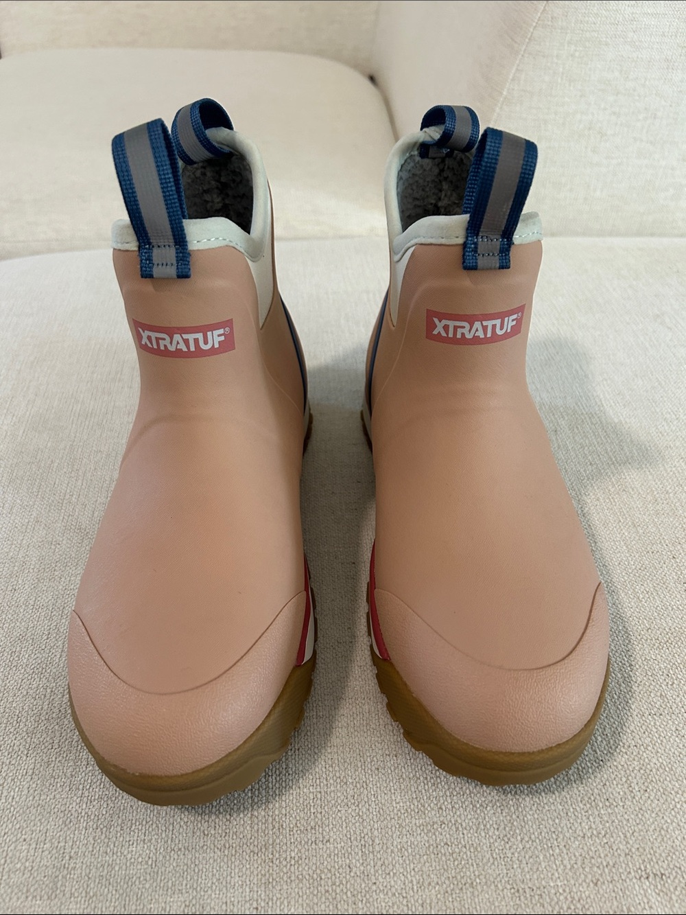 XTRATUF Ice Fleece Lined Waterproof Ankle Deck Boot, Rose, Size 8, NWOT Display - Picture 5 of 12